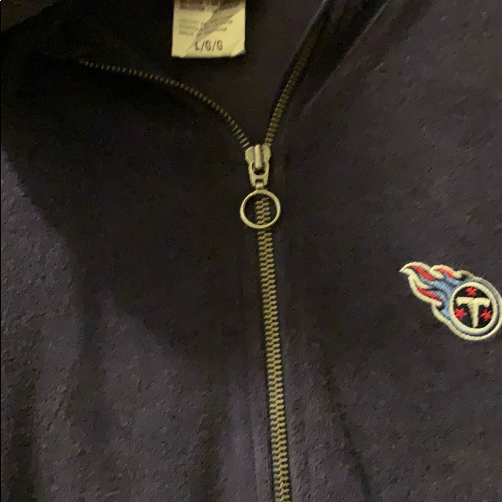 Titans half sleeve 85 cotton 15 Polyester hoodie - Picture 2 of 5